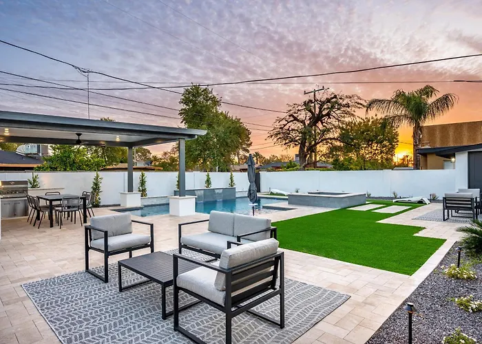 Ferienhaus Swim Up To Cooking Entertainment Play Corn Hole And Relax By The Fire At Cascada